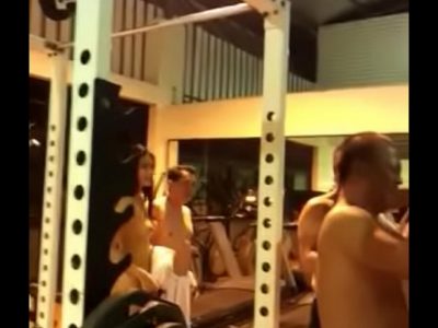 Thác loạn trong phòng tâp GYm cùng em gái xinh đẹp