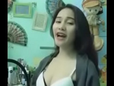 Gái xinh đãng dâm khoe hàng hát cực hay