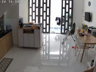 Hackcam thay đồ, nhìn vú phê quá